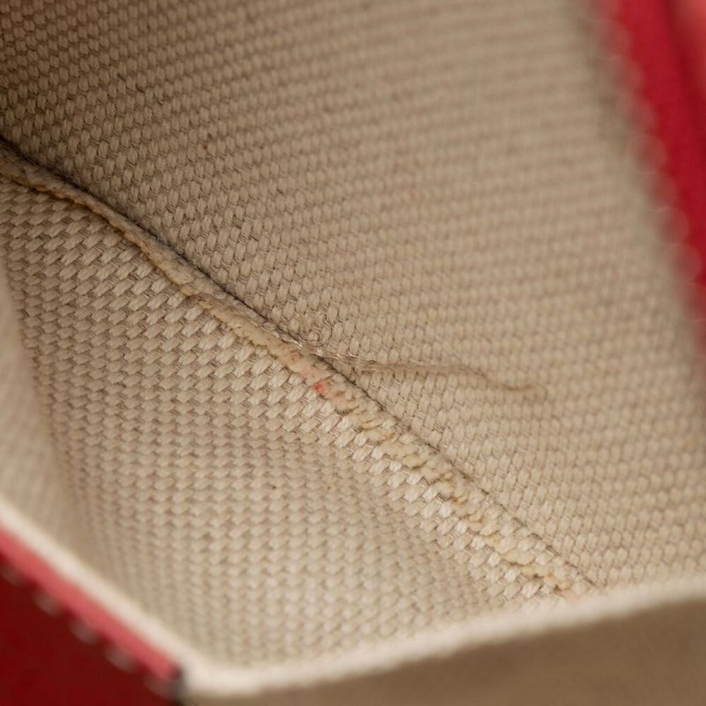 Gucci Leather Soho Shoulder Bag - Picture 10 of 15